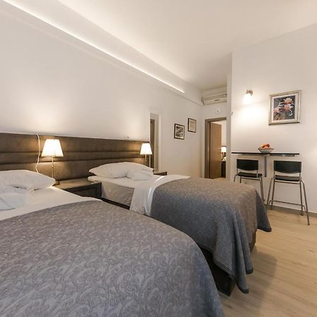Palomia B Apartment Split Bagian luar foto